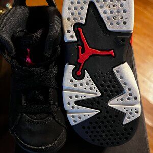 Jordan 6 Retro TD Sneaker/ Size Toddler 6C/ Black- Infrared
